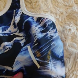 Vull Tops - Vullsport bra with cage/open details in back Vull Tops - Vullsport bra with cage/open details in back